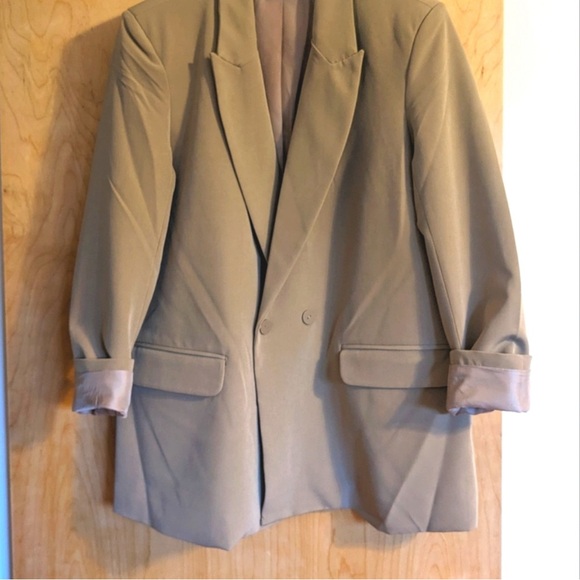 Oversized neutral versatile blazer jacket - camel colour- 4 season - Picture 2 of 4